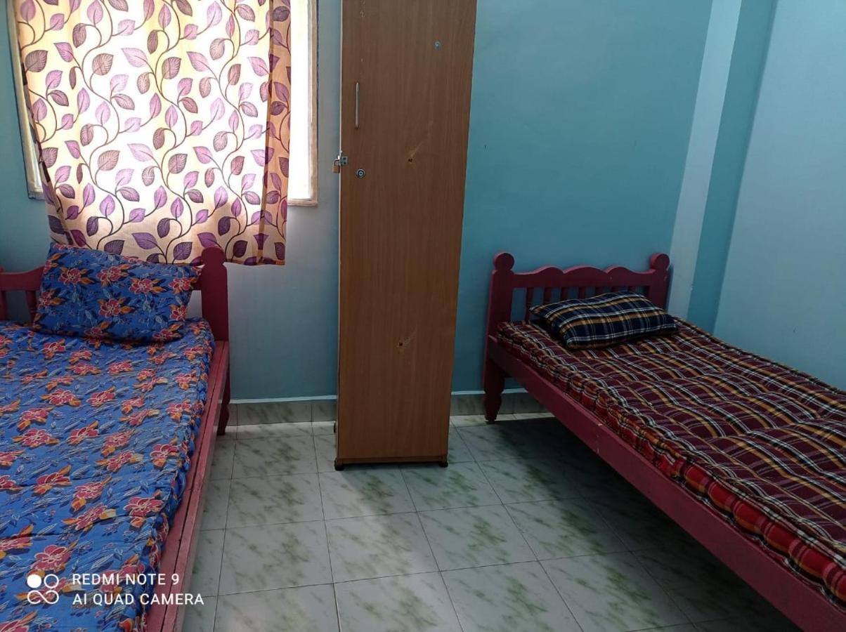 Auberge de jeunesse Easvari Grand Pg For Women - Female Only à Chennai Extérieur photo